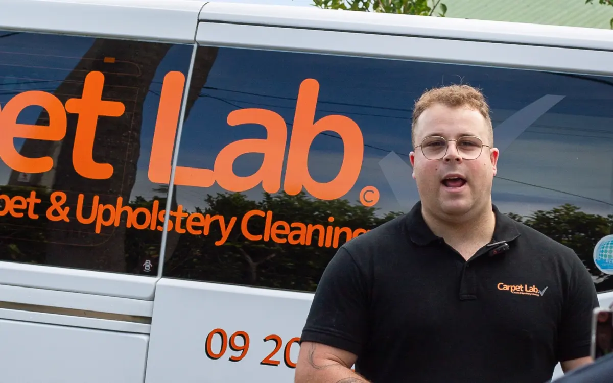 Professional Carpet Cleaning vs a Hire Machine